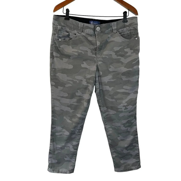 Democracy Sage Green Camouflage Skinny Jeans Plus Size 16 Stretch Cotton Pockets - Picture 1 of 9